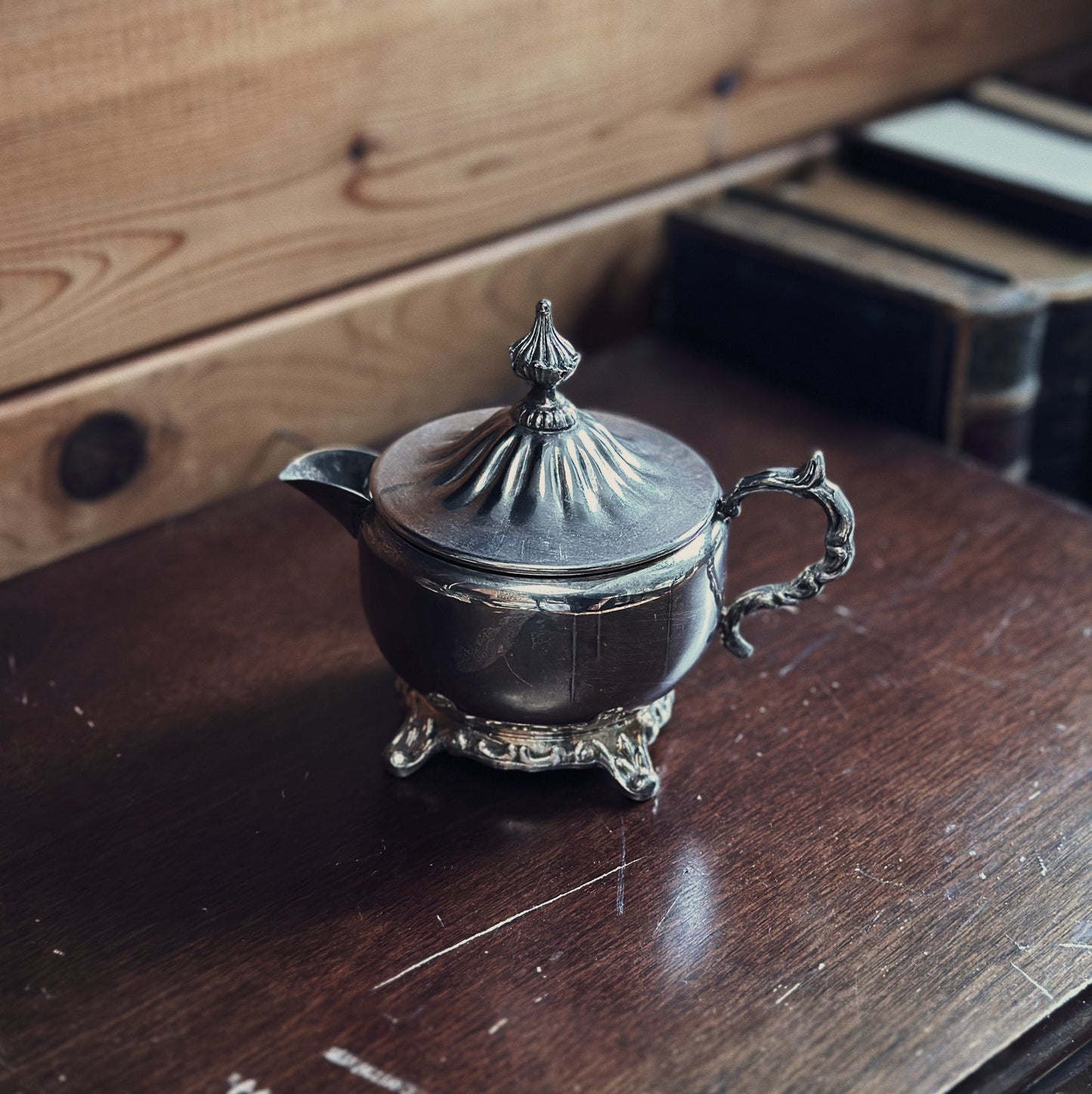 Occamy in Vintage Teapot